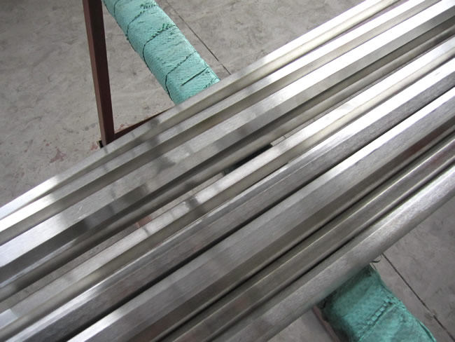 الأعواد السداسية الأستانلستيل